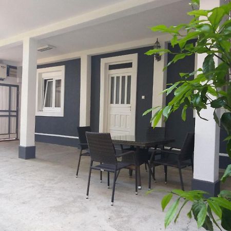 Luka Apartment Ulcinj Exteriör bild